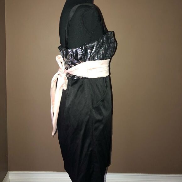 City Triangle Formal Sequins Dress - Picture 3 of 4